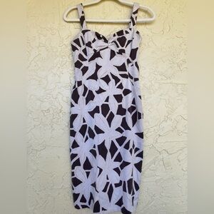 Diane Von Furstenberg Monochrome Floral Midi Dress